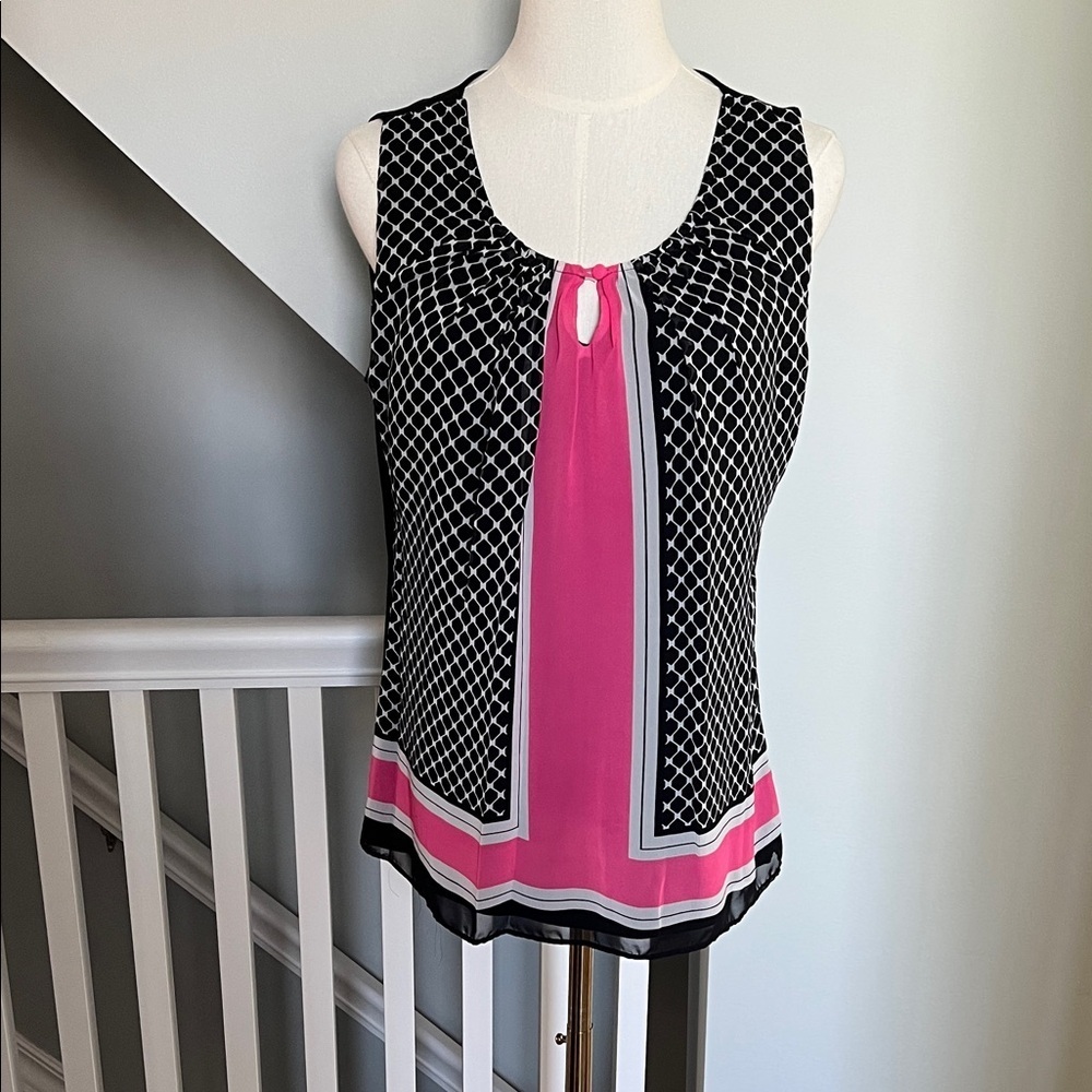 New York & Company Black and Hot Pink Sleeveless Geometric Print Camisole